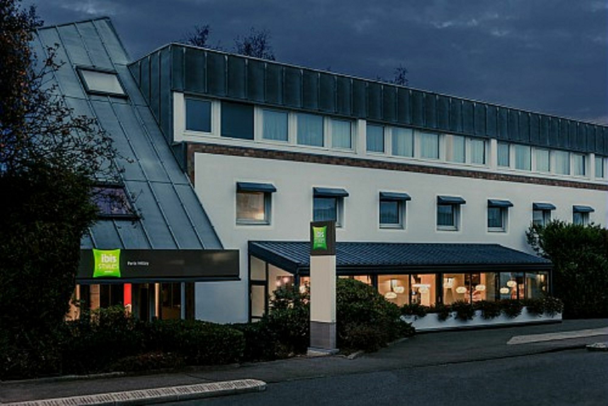 Отель Ibis Styles Paris Velizy Экстерьер фото