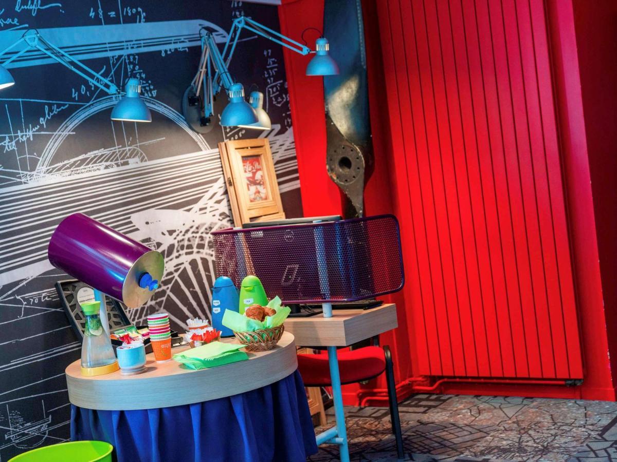 Отель Ibis Styles Paris Velizy Экстерьер фото